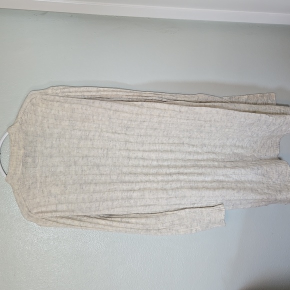 The Limited | Gray Long Cardigan Sweater Size Medium - Picture 3 of 9